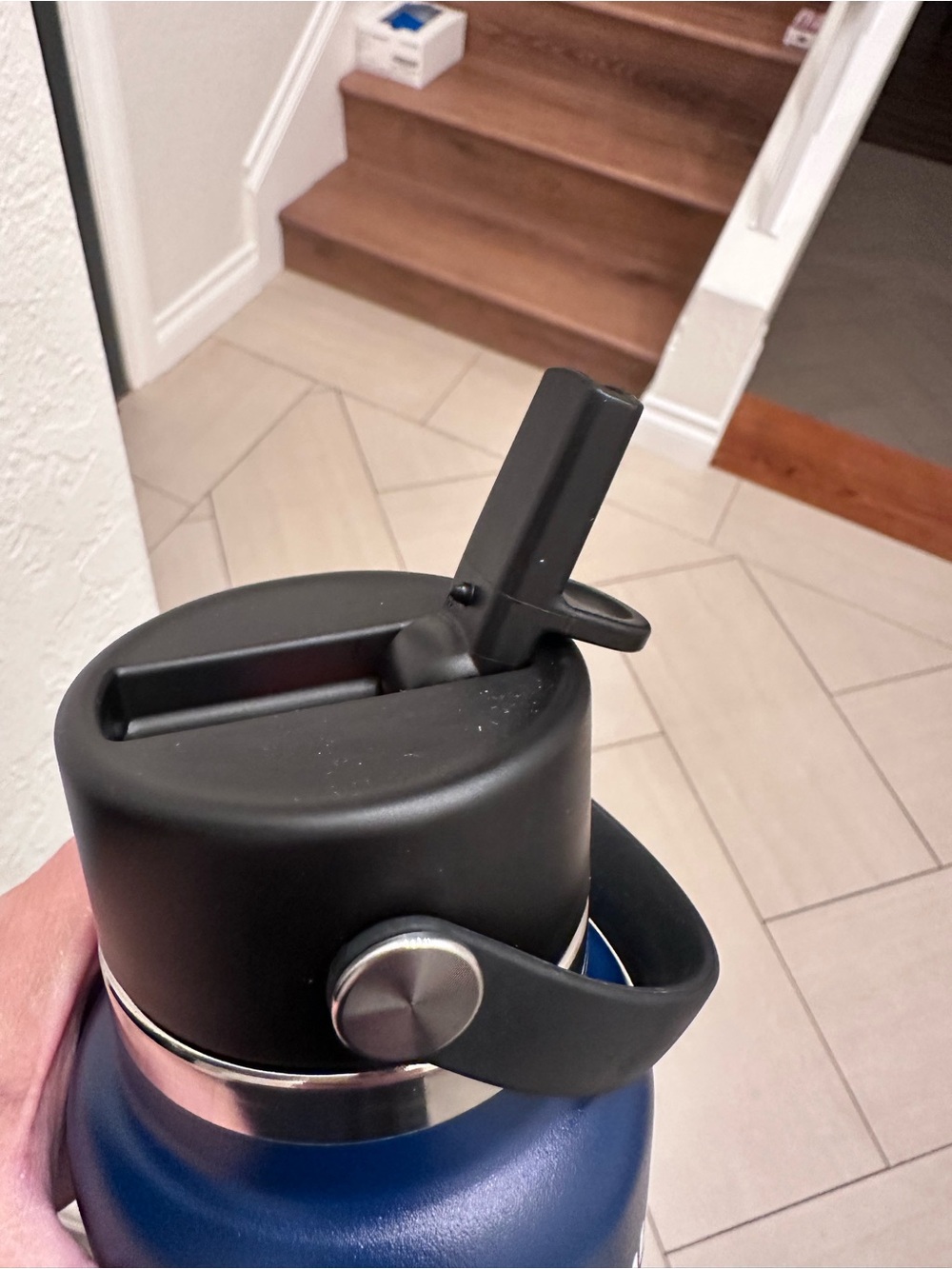 NEW- Indigo 32oz Hydro Flask - Picture 7 of 7